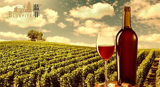 澳洲葡萄酒產(chǎn)業(yè)價值450億澳元，中國為澳洲最大海外市場。